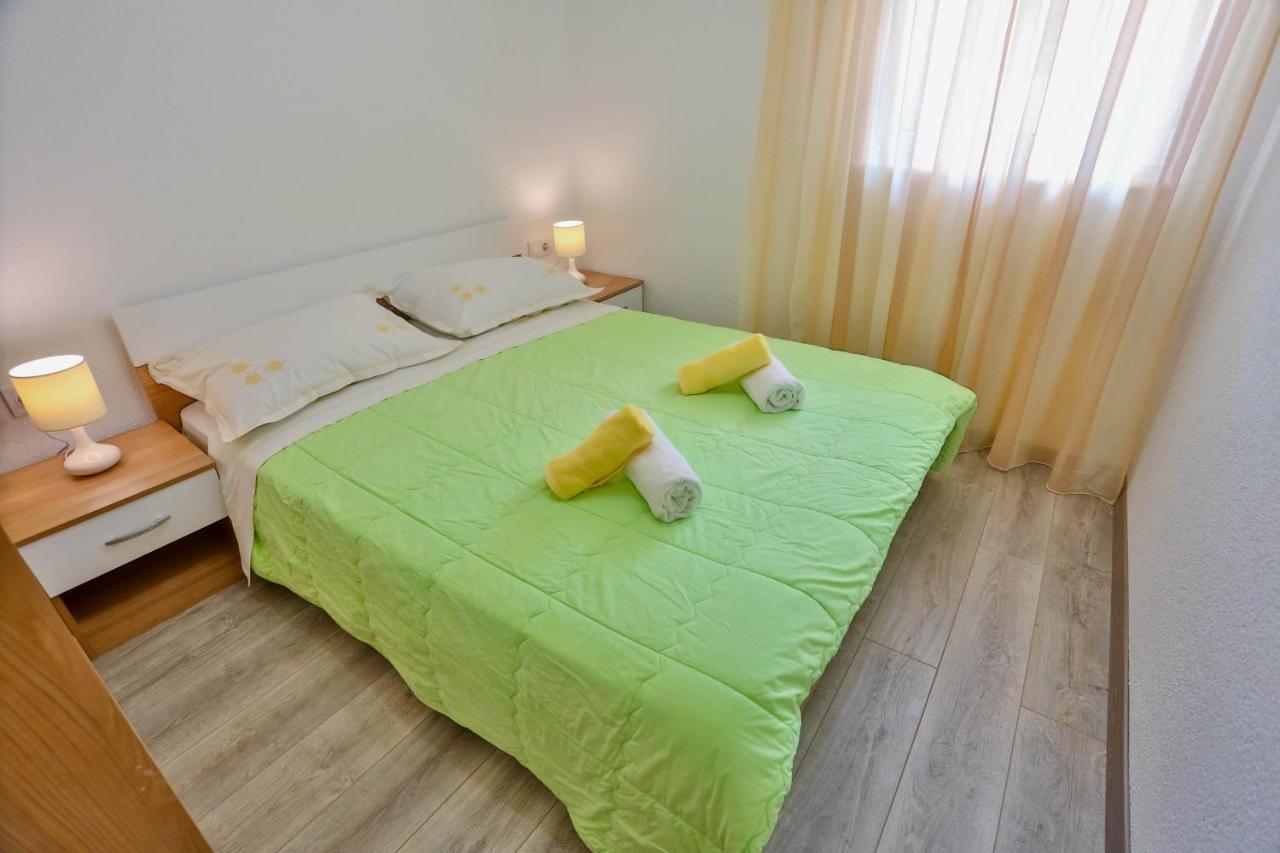 Apartments Lenka スティヴァン エクステリア 写真