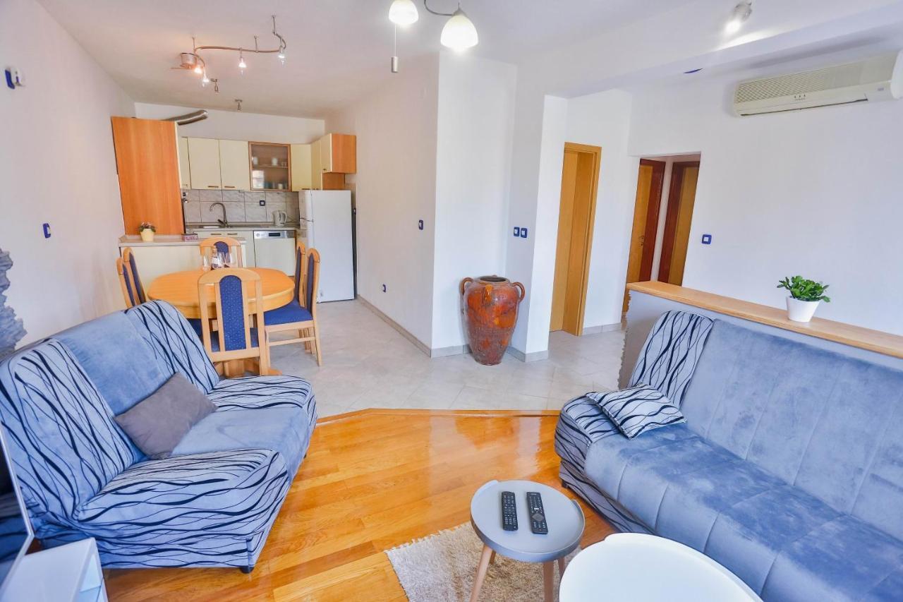 Apartments Lenka スティヴァン エクステリア 写真