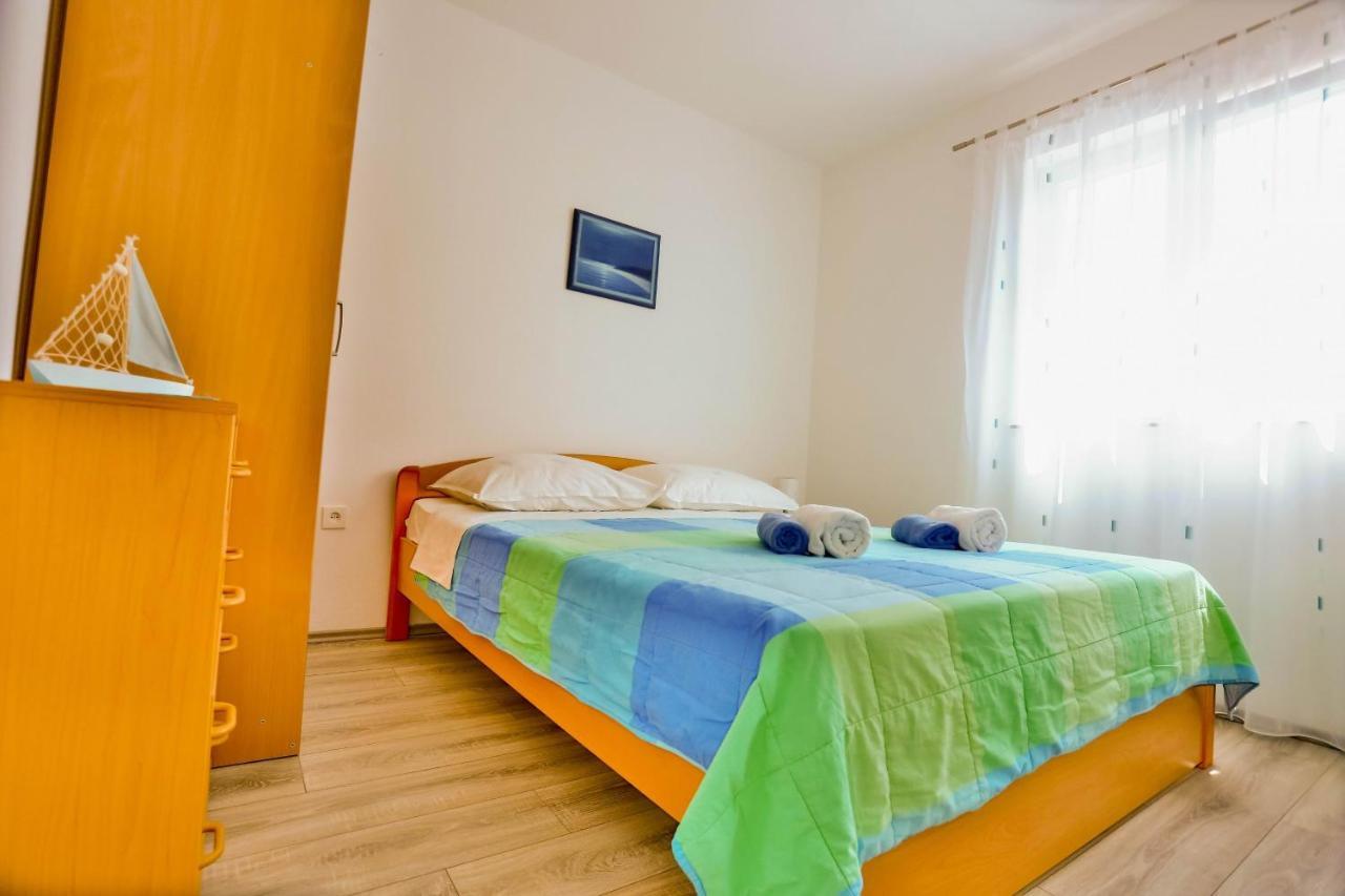 Apartments Lenka スティヴァン エクステリア 写真