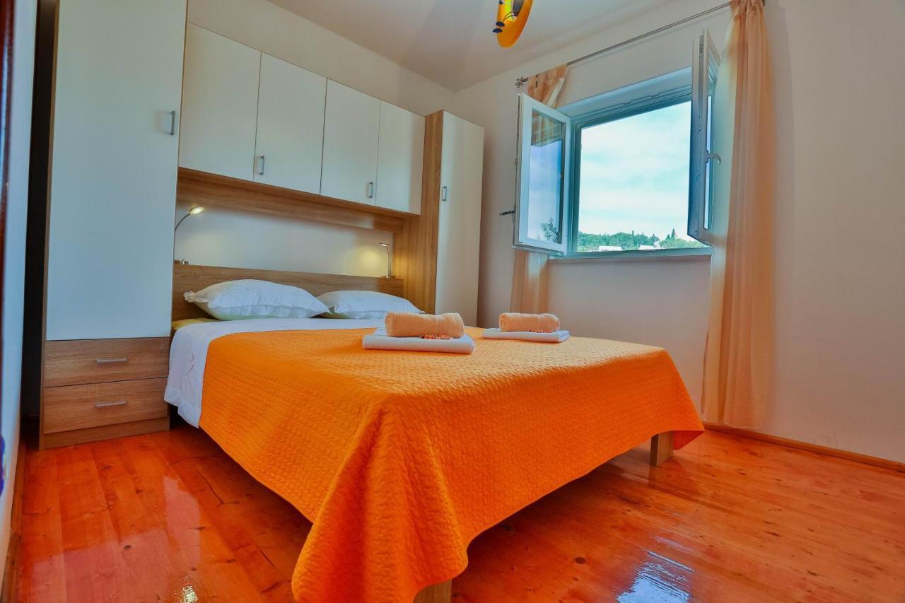 Apartments Lenka スティヴァン エクステリア 写真