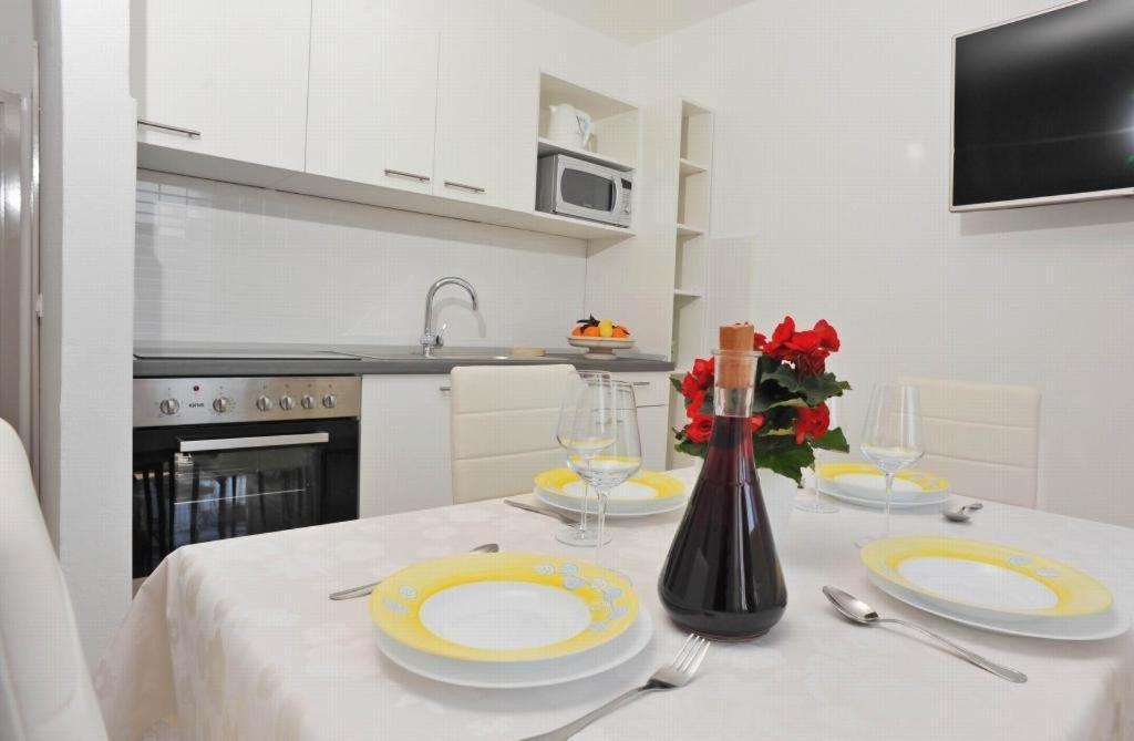 Apartments Lenka スティヴァン 部屋 写真