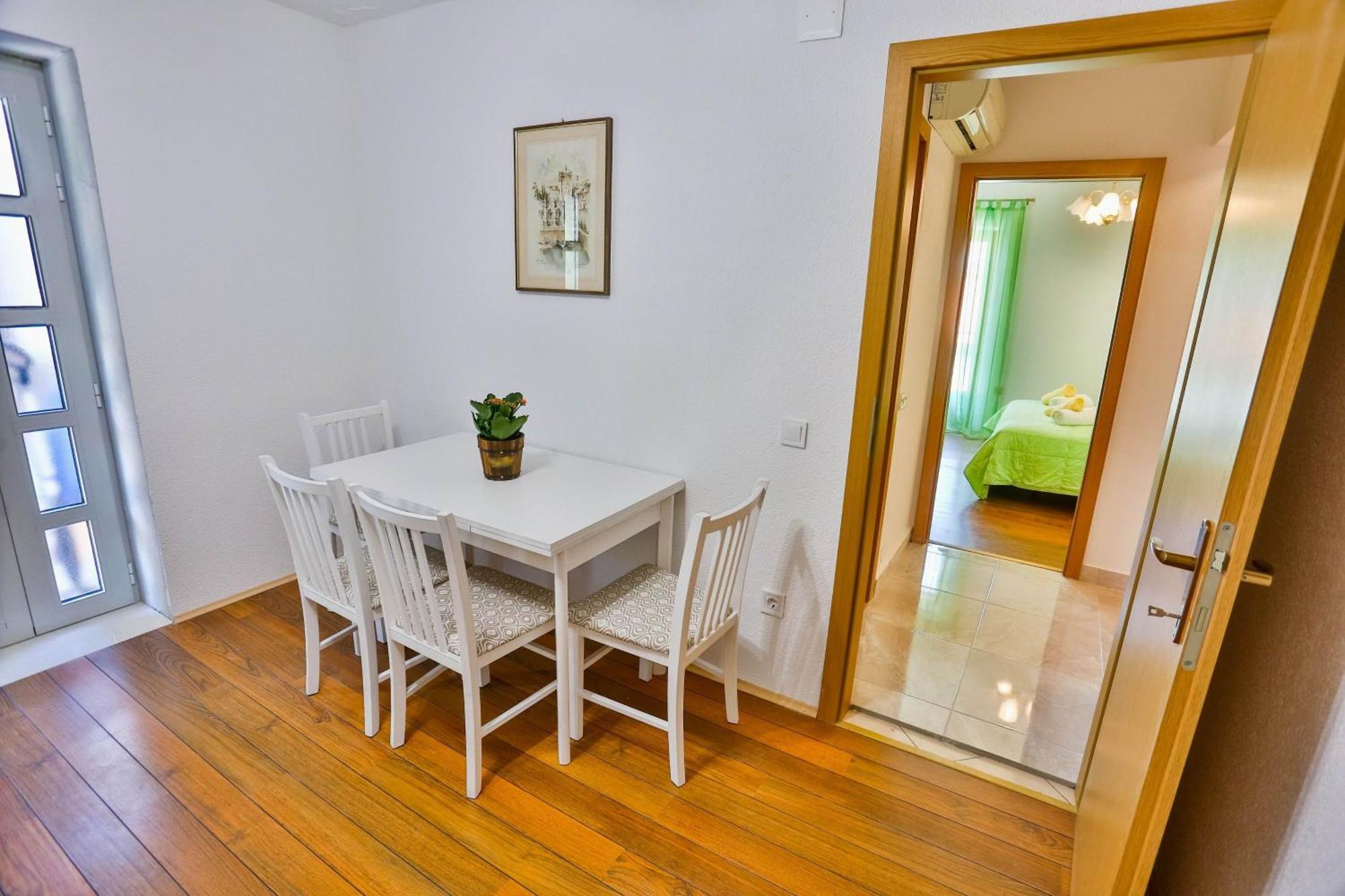 Apartments Lenka スティヴァン 部屋 写真