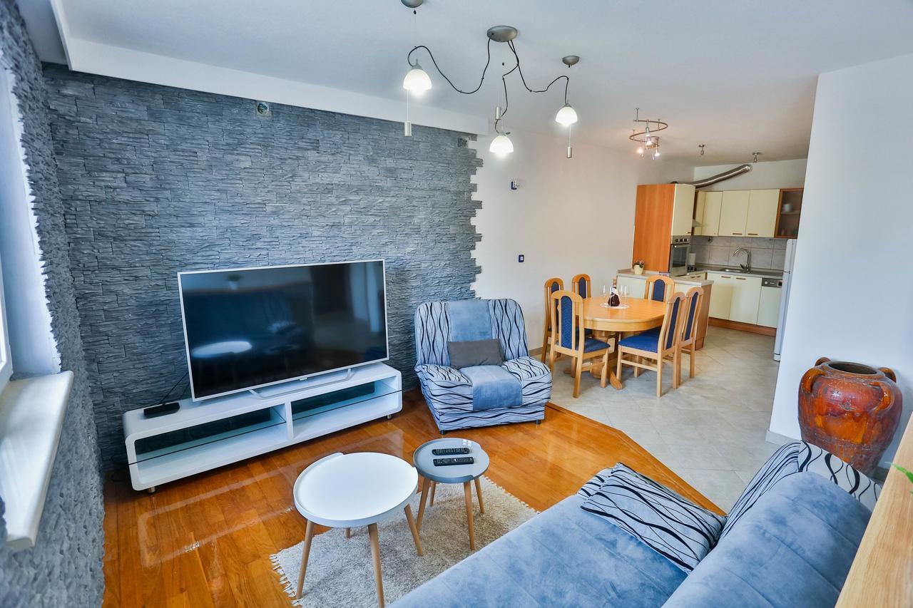 Apartments Lenka スティヴァン エクステリア 写真